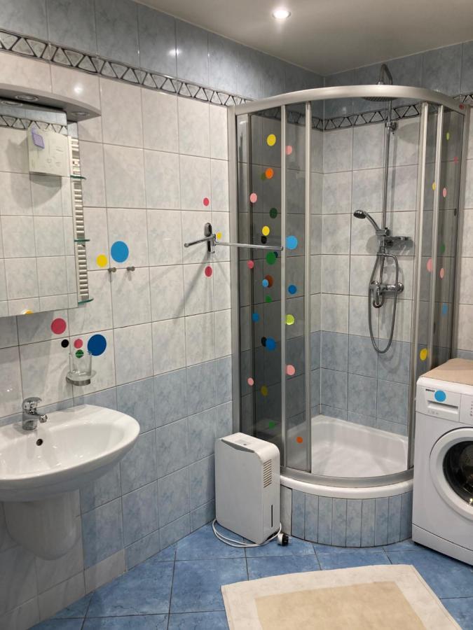 Apartament Swobodna Сосновець Екстер'єр фото